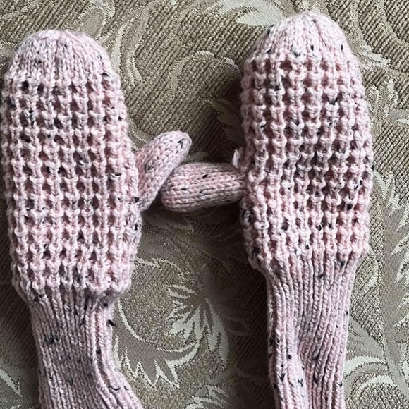 Miles Baby Pink Waffle Knit Hat and Mitten set - Picture 5 of 7